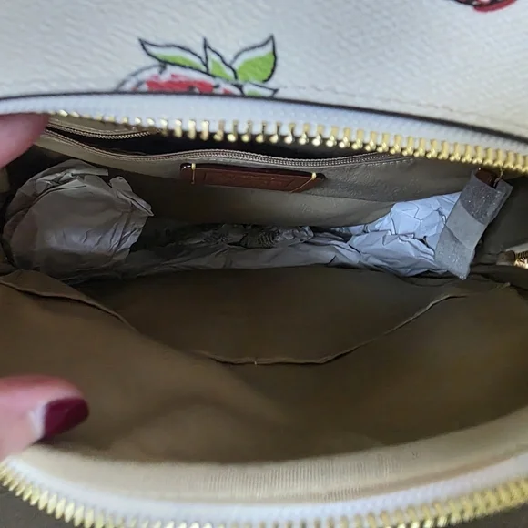 NWT Coach Court Backpack In Signature Canvas Strawberry Print - Picture 4 of 16